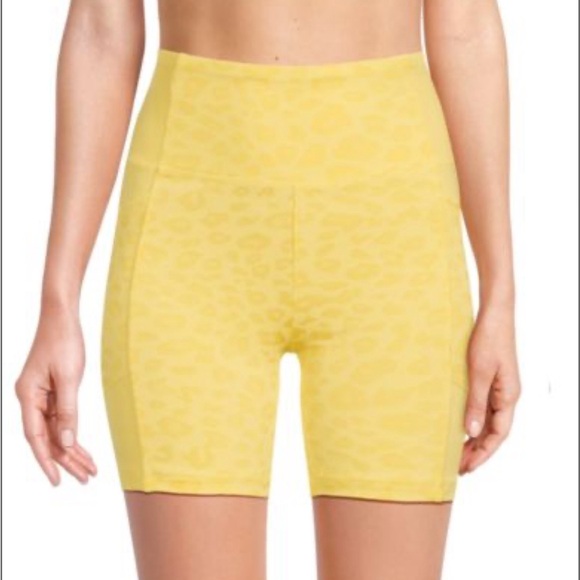 NWT Blanc Noir Tonal Leopard Biker Shorts Yellow Medium - Picture 1 of 6